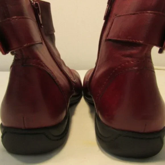 Clarks Dark Red Leather Ankle Boots - Picture 9 of 16
